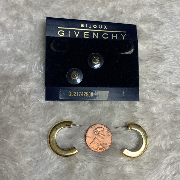 Bijoux Givenchy Hoop Earrings (Authentic) - Picture 5 of 9